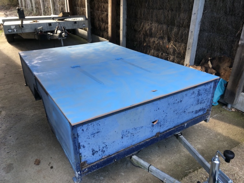 Remorque Tribord 5S, fermée