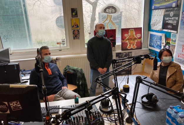 Dans le studio de Radio LarG' - La Radio du Golfe à Vannes